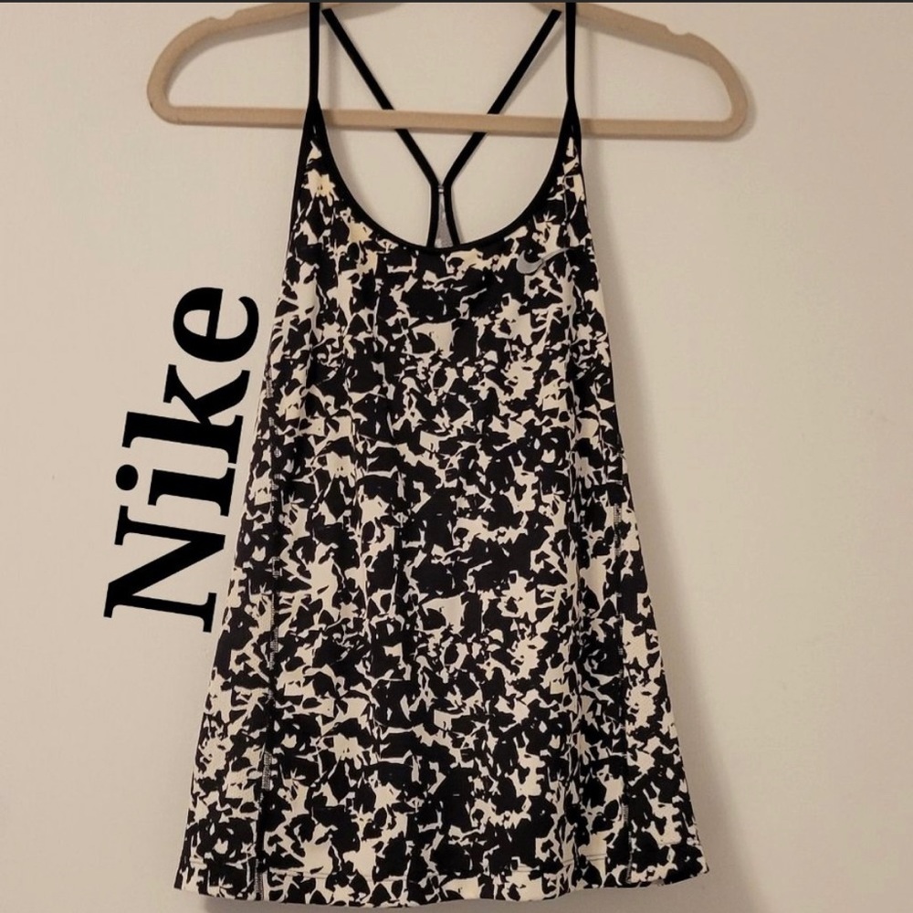Nike tanks top